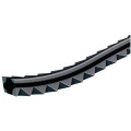 Linka tnąca OREGON Flexiblade o średnicy 3,0 mm i długości 37 m, widoczna w zbliżeniu na czarnym tle, z charakterystycznymi ząbkami na krawędzi, które zwiększają efektywność cięcia. Produkt leżący, unikatowy kształt przyciąga uwagę.