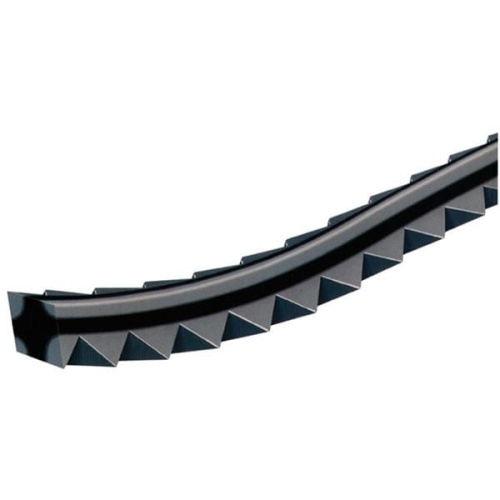 Linka tnąca OREGON Flexiblade o średnicy 3,0 mm i długości 37 m, widoczna w zbliżeniu na czarnym tle, z charakterystycznymi ząbkami na krawędzi, które zwiększają efektywność cięcia. Produkt leżący, unikatowy kształt przyciąga uwagę.