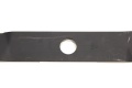 Nóż do kosiarki MTD o długości 45,2 cm, wykonany z czarnego metalu, z okrągłym otworem w środku. Przedmiot leży płasko na jasnym tle, widoczny w ujęciu frontalnym. Na powierzchni widoczne drobne rysy, co może sugerować użycie.