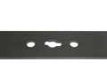 Nóż kosiarki NAC o długości 54,7 cm, płaski, czarny, wykonany z metalu. Widoczne dwa otwory na mocowanie, jeden w kształcie owalnym, drugi okrągły. Produkt leży na białym tle, ukazując gładką powierzchnię i dokładne detale.