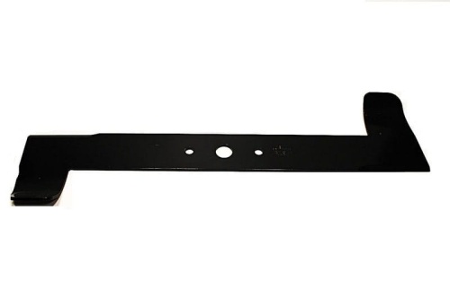 Nóż kosiarki Honda o długości 52,5 cm, czarny, z prostokątnym kształtem i jedną szczeliną na mocowanie. Produkt leży płasko na jasnym tle, ukazując gładką, metalową powierzchnię oraz wyprofilowany koniec. Bez napisów czy logo.