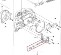 Śruba napinacza łańcucha do pilarki McCulloch CS380, metalowa, cylindryczna z mocującą końcówką, widoczna na ilustracyjnym, technicznym tle.