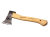 Siekiera ciesielska 0,8 kg z rękojeścią z hikorowego drewna. Ostrze metalowe, lekko wyprofilowane, z wyraźnym napisem „USA - HICKORY”. Ujęcie z boku, pokazujące całość narzędzia w układzie poziomym na białym tle.