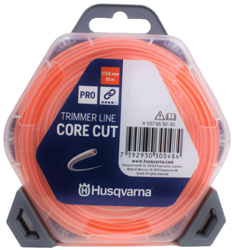 Linka tnąca o średnicy 3,0 mm w kolorze pomarańczowym, zwinięta w okrągłym opakowaniu. Widoczne logo Husqvarna oraz informacje o produkcie na etykiecie. Opakowanie transparentne, z uchwytem do zawieszenia. Długość linki wynosi 10 m.
