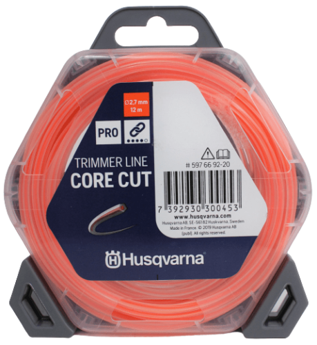 Linka tnąca o średnicy 2,7 mm i długości 12 m, zapakowana w przezroczystym, okrągłym opakowaniu. Widoczny napis „CORE CUT” oraz logo Husqvarna. Kąt ujęcia frontalny, na jednolitym tle. Kolor pomarańczowy, gładka faktura materiału.
