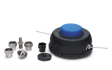 Głowica żyłkowa T35 marki Husqvarna w kolorze czarnym z niebieskim przyciskiem, z widocznymi elementami mocującymi, w tym różnymi adapterami. Ujęcie frontalne z produktami rozłożonymi na czarnym tle.