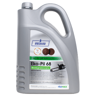 Olej do łańcuchów Eko-Pil 68 w pojemniku 5 L, w kolorze szarym, z ergonomiczną rączką. Widoczne napisy informacyjne oraz logo producenta na przezroczystej przestrzeni. Kąt ujęcia frontalny, produkt stojący na białym tle.
