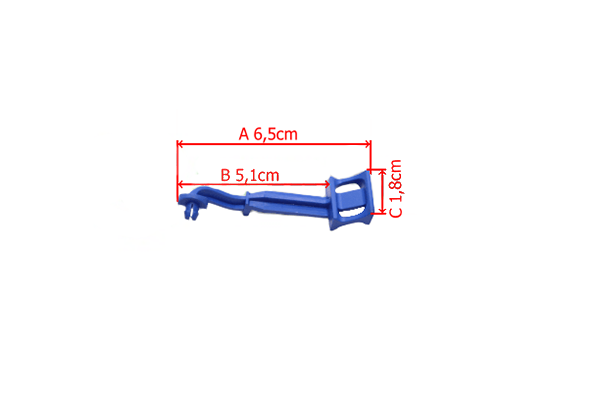 Dźwignia ssania do pilarki Husqvarna 357XP/359 w intensywnym odcieniu niebieskim, wykonana z tworzywa sztucznego. Wymiary: długość 6,5 cm, szerokość 5,1 cm, wysokość 1,8 cm. Ujęcie z boku, prezentujące detal konstrukcji.