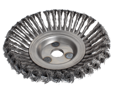 Szczotka do czyszczenia kostki brukowej z drutu splatanego, o średnicy 200 mm i wysokości 20 mm. Ujęcie z boku ukazuje metalowy wkład oraz wąskie, splatane włosie, które jest funkcjonalne do skutecznego usuwania brudu z powierzchni brukowej.