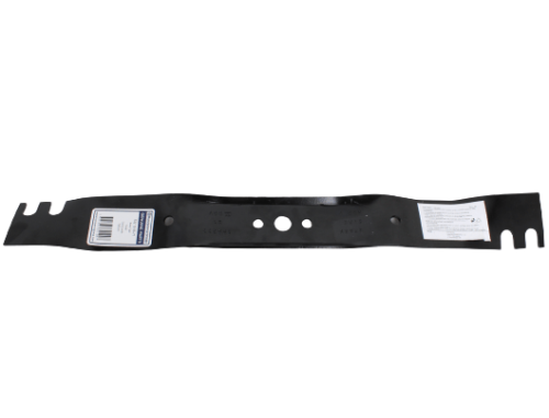 Nóż kosiarki Royal o długości 53 cm, wykonany z metalu, w kolorze czarnym. Frontalne ujęcie pokazuje prostokątny kształt z wycięciami i otworami montażowymi. Widoczne są też etykiety z instrukcjami i kodami. Tło białe.