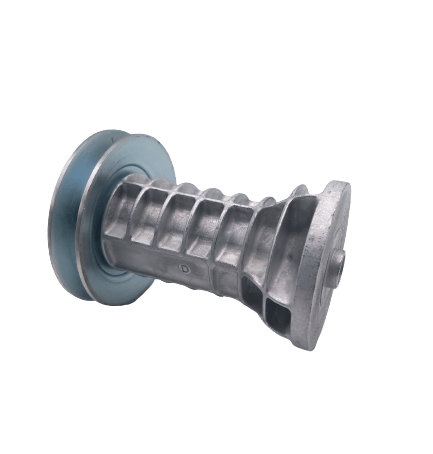 Adapter noża do kosiarki Husqvarna LC 253S, metalowy z gwintem, srebrny, z niebieską uszczelką i otworami montażowymi, idealny do wymiany.