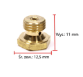 Dysza gaźnika Briggs&Stratton w kolorze złotym, wykonana z mosiądzu. Widok z góry. Wymiary: wysokość 11 mm, średnica zewnętrzna 12,5 mm. Zakręcany gwint na dolnej części. Brak widocznych napisów. Tło białe.