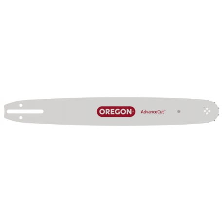 Prowadnica 24 AdvanceCut Oregon, srebrna z czerwonym logo OREGON, pod kątem horyzontalnym, z gładką metaliczną powierzchnią, do pił łańcuchowych, wskazuje miejsce mocowania.