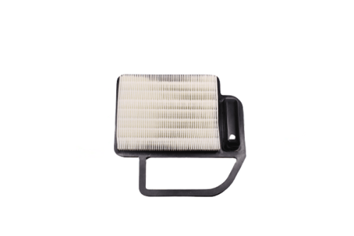 Filtr powietrza do silników Kohler 15-17 HP, prostokątny, biały plisowany z czarną ramką, standardowe wymiary, uchwyt do montażu, na jednolitym tle.