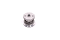 Adapter/Piasta noża Mcculloch M46-160AWRPX, M46-190AWREX w kolorze metalicznym, widoczny z góry. Okrągła, z centralnym otworem montażowym, posiada otwory na mocowania. Wyraźnie widoczne oznaczenie modelu 50462912. Na białym tle.