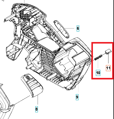 Przycisk dmuchawy 120iB/pilarki 330i Husqvarna w kolorze czarnym, o prostokątnym kształcie. Widoczny z zbliżenia, z detalami mocowania i oznaczeniu. Produkt umieszczony na schemacie wnętrza urządzenia, z wyraźnymi numerami części.