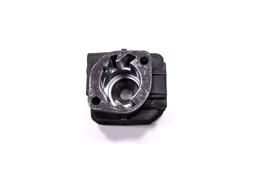 Cylinder dmuchawy GBV 325 Mcculloch w kolorze czarnym z metalową częścią wewnętrzną. Widok z góry, produkt leży na białym tle. Wyraźne otwory montażowe oraz gładkie, okrągłe kształty. Brak widocznych napisów i logo.
