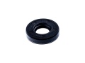 Pierścień uszczelniający dmuchawy 132HBV/kosy 23R Husqvarna, okrągły, czarny, wykonany z gumy. Widoczny z boku, położony poziomo na jednolitym tle. Brak widocznych napisów lub detali. Zastosowanie w urządzeniach ogrodniczych.