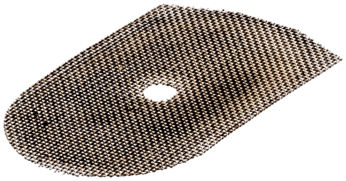 Osłona przeciwiskrowa do pilarek Husqvarna 236, 240, o nieregularnym kształcie, wykonana z metalowej siatki. Kolor srebrzysty, z centralnym otworem. Widoczna tekstura materiału. Zdjęcie wykonane z bliska, ukazuje szczegóły struktury osłony.