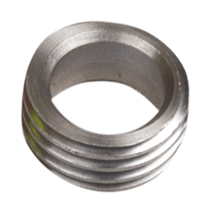 Ślimak do pompy oleju do pilarek Husqvarna 36, 137, 142. Element stalowy o cylindrycznym kształcie z wyraźnymi rowkami. Ujęcie z boku, ukazuje szczegóły faktury metalu. Na jednolitym tle, bez dodatkowych elementów. Idealny do wymiany w pilarkach.