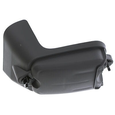 Czarna, plastikowa osłona filtra powietrza do dmuchawy Husqvarna 360BT/560BTS z uchwytami do montażu, o ergonomicznym kształcie, widoczna z boku na jednolitym tle.