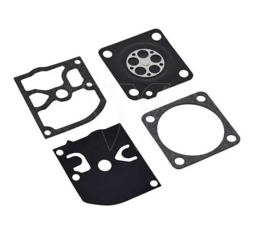 Zestaw czterech uszczelek gaźnika Husqvarna 525BX o różnych kształtach i wymiarach, wykonanych z czarnego elastycznego materiału, ułożonych na jasnym tle z widocznymi detalami krawędzi i otworów.