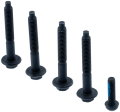 Zestaw 5 czarnych śrub cylindra do pilarki Husqvarna 130/135 Mark II. Śruby z cylindrycznym gwintem i łbem podkładkowym, jedna z niebieskim oznaczeniem. Widok frontalny.