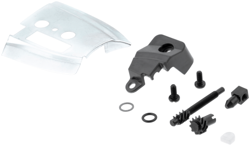 Zestaw napinacza łańcucha do piły Husqvarna 135 Mark II: metalowa osłona, czarna podstawa, śruby, gumowe podkładki i mechaniczne elementy na czarnym tle, w kolorach czarnym i srebrnym.