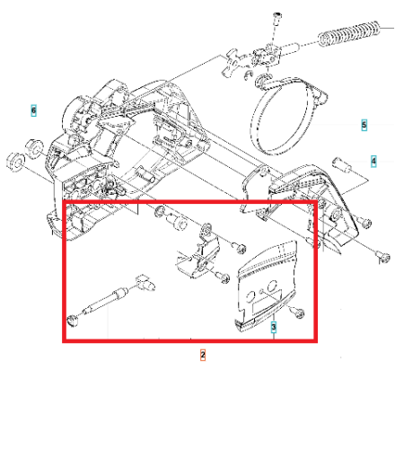 Zestaw napinacza łańcucha piły spalinowej Husqvarna 135 Mark II, widok z góry. W skład zestawu wchodzą metalowe elementy, w tym nowy napinacz i zębatka, umieszczone na białym tle. Widać wyraźnie detale konstrukcji i miejsca mocowania.