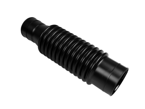 Wąż dmuchawy 130BT/530BT Husqvarna w kolorze czarnym. Produkt z gładką powierzchnią, elastyczny, z wyraźnymi fałdami. Ujęcie z boku, leżący na jasnym tle, ukazujący końcówki węża. Bez widocznych napisów ani dekoracji.