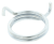 Opaska zaciskowa dmuchawy 356BTx Husqvarna, metaliczna i błyszcząca, z zakręconymi kształtami i haczykiem mocującym, idealna do użytku ogrodowego, na białym tle.