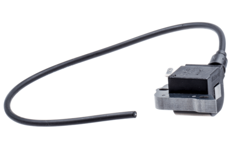 Moduł zapłonowy dmuchawy 356BTx Husqvarna, czarny, z elastycznym przewodem, metalowa podstawa, prostokątny, nowe, bez śladów użycia, widok boczny pokazujący mocowanie i kształt.