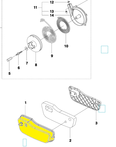 Żółta pokrywa filtra powietrza dmuchawy Husqvarna 356BTx z tworzywa na stole, pokazująca mocowania i rozmieszczenie elementów mechanicznych i części zamiennych.
