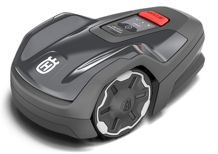 Automower® Aspire R4 w szarym kolorze z czerwoną plastikową nakładką, pod kątem bocznym. Widoczny wyświetlacz z przyciskami sterującymi. Produkt ma obłe kształty, z dużymi kołami i logo marki na obudowie. Zestaw akcesoriów nie jest widoczny.