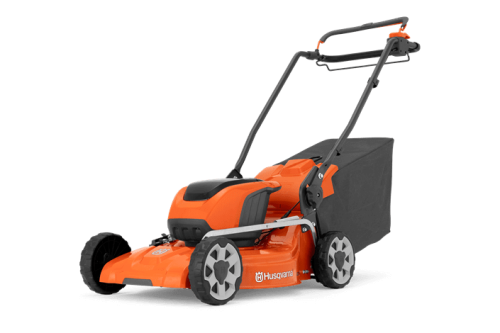Kosiarka akumulatorowa LC251iS Husqvarna, pomarańczowa z czarnymi akcentami, z pojemnikiem na trawę, gumowymi kołami i regulowaną rączką. Brak akumulatora i ładowarki.