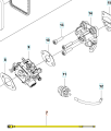 Linka gazu do podkaszarki Husqvarna 525LK/wykaszarki 525RXT, widoczna z boku, bez widocznych oznaczeń. Elementy mechaniczne są srebrne, z widocznymi mocowaniami. Tło proste, białe, co ułatwia identyfikację detali.