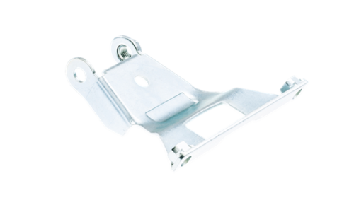 Wspornik nożyc 123HD60/123HD65X Husqvarna w kolorze srebrnym, wykonany z metalu, o kształcie prostokątnym z wycięciem. Produkt widoczny z boku, posiada dwa otwory montażowe. Stoi na jednolitym tle, idealny do zastosowań w ogrodnictwie.