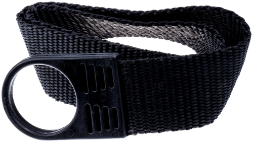 Łącznik szelek wykaszarki Husqvarna 135R/323RII w kolorze czarnym, wykonany z mocnego materiału. Prezentowany w zbliżeniu, ukazując detale struktury tkaniny i okrągłe mocowanie. Idealny do zapewnienia stabilności narzędzi.