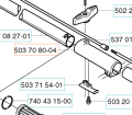 Tuleja wykaszarki 323RJ Husqvarna, cylindryczny element metalowy, w kolorze szarym. Widok z góry, ukazujący szczegóły mocowania i oznaczenia. Element leży na białym tle, z widocznymi numerami katalogowymi. Wymiary i specyfikacja niepodane.