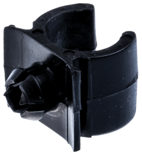 Zacisk metalowej obejmy wykaszarki Husqvarna 324RX w czarnym kolorze z mocowaniem na froncie, stabilizujący elementy narzędzia. Widoczny z boku, ukazujący kształt i mechanizm zamykający.