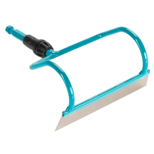 Motyczka ogrodowa Gardena Combisystem, 16 cm, z ergonomicznym uchwytem. Metalowa głowica w kolorze srebrnym, z przezroczystymi, błękitnymi elementami obudowy. Produkt leży na jednolitym tle, pokazując kąt i konstrukcję mocowania.