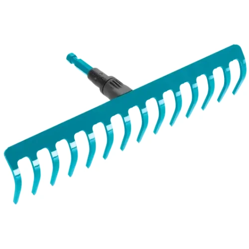 Grabie Combisystem Gardena o szerokości 36 cm, z 14 zębami, w kolorze błękitnym. Produkt ma czarny plastikowy uchwyt i jest prezentowany z przodu, w układzie poziomym. Tło jest jednolite, co podkreśla szczegóły narzędzia.