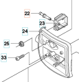 Smarowniczka metalowa model 345Fxt Husqvarna, ukazana z przodu, z widocznymi detalami konstrukcyjnymi. Na zdjęciu widać otwór do wlewu, gwintowane mocowanie, a także miejsce na wtyczkę. Całość w jednolitym tle, co podkreśla detale produktu.