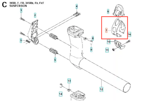 Łącznik wykaszarki 345Fxt Husqvarna w kolorze czarnym i srebrnym, widoczny z boku, w złożonym stanie. Produkt o prostokątnym kształcie z perforacjami i mocowaniami. Używany do łączenia elementów wykaszarki, prezentowany na białym tle.