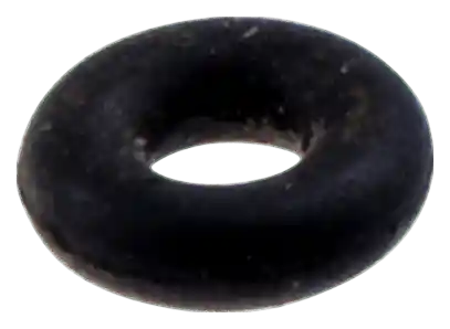 O-ring do wykaszarki 120 R Husqvarna w kolorze czarnym, o okrągłym kształcie z centralnym otworem. Produkt leży na jednolitym tle, prezentując gładką, matową powierzchnię bez widocznych napisów czy detali.