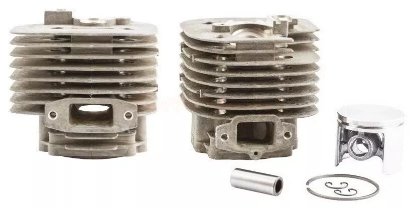 Zespół cylindra pilarek McCulloch z bocznym widokiem, z żeberkami i szerokim otworem. Zawiera metaliczny tłok i element mocujący, całość szara na jednolitym tle.