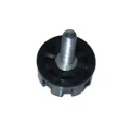 Śruba wykaszarki 142 R Husqvarna, z okrągłą czarną podstawą i metalowym gwintem, w zbliżeniu. Wysoka na około 3 cm, szeroka na 5 cm. To element mocujący, idealny do użytku w narzędziach ogrodniczych.