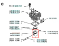 Tłok wykaszarki 125 RB Husqvarna, cylindryczny kształt, metaliczny materiał, umieszczony w centralnej części. Widoczne numerki i oznaczenia na obudowie. Element w układzie, pokazany w kontekście zamontowania obok innych części silnika.