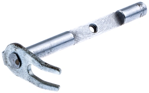 Metalowy wałek przepustnicy do wykaszarki Husqvarna 250 R, kulisty z wyprofilowanym końcem, umożliwiający precyzyjną regulację, ukazany z bliska na białym tle.