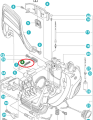 Sprężyna hamulca do pilarek Husqvarna 120 Mark II, 235, 236, 240. Zbliżenie na spiralnie zwiniętą sprężynę, umiejscowioną w dolnej części diagramu, o metalicznej teksturze i stalowej barwie. Widoczna w kontekście montażu z innymi elementami.